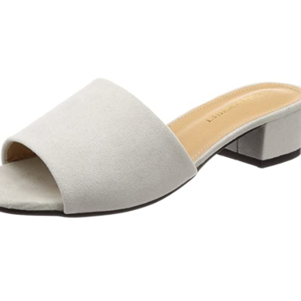 Elegant and beautiful single belt low heel sandals
